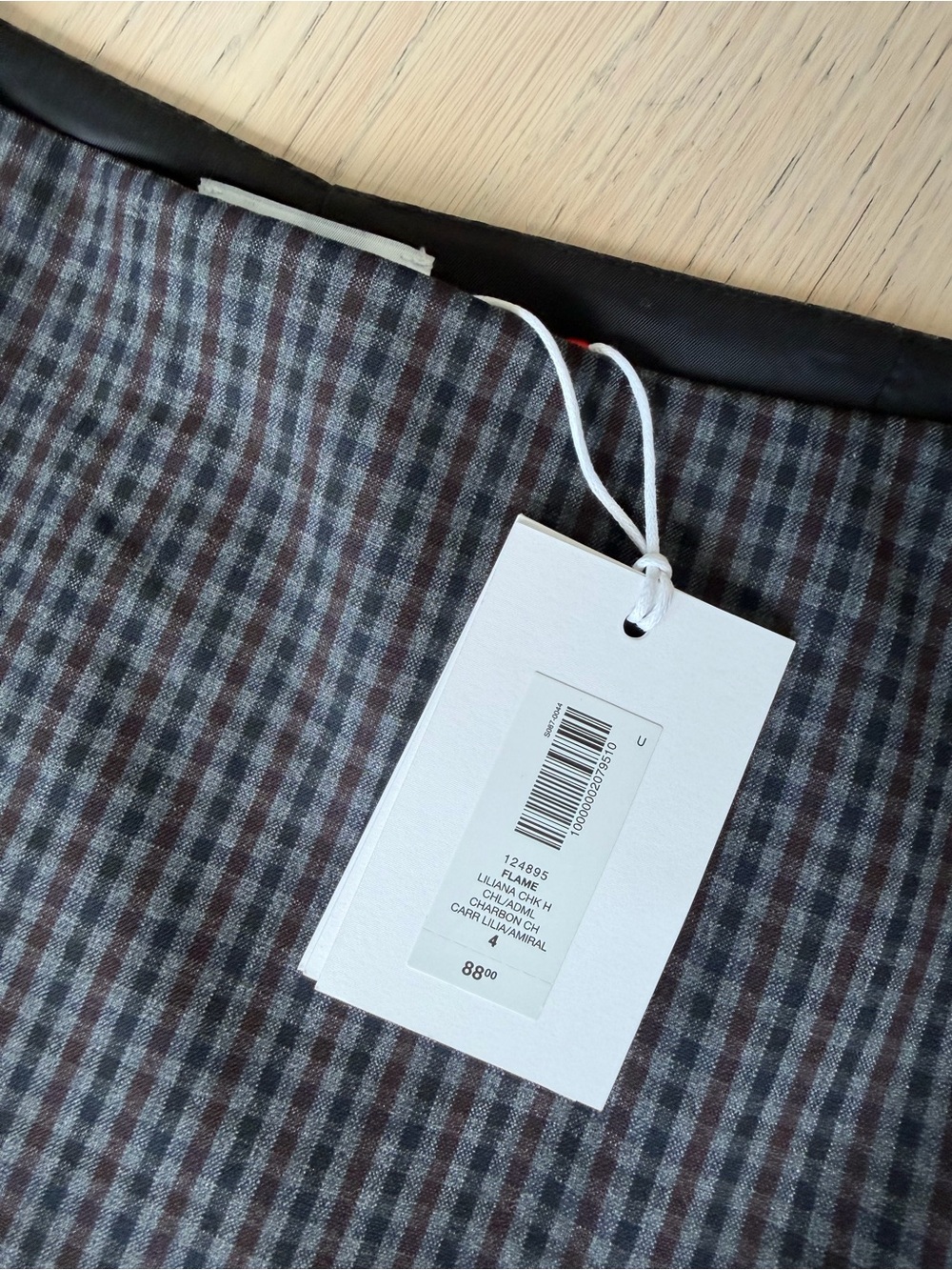 Aritzia Flame Mini Skort Liliana checkered - Picture 6 of 8